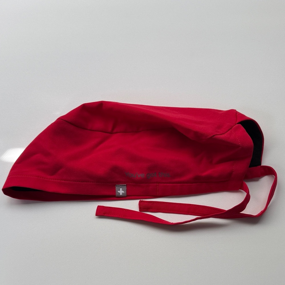 FIGS scrub cap pop red